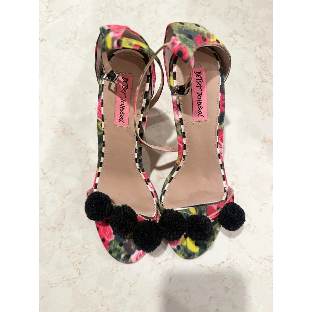 Betsey Johnson Lylly Floral Polka Dot Pom Pom Stiletto Heels Sandals Size 9B - Picture 2 of 7